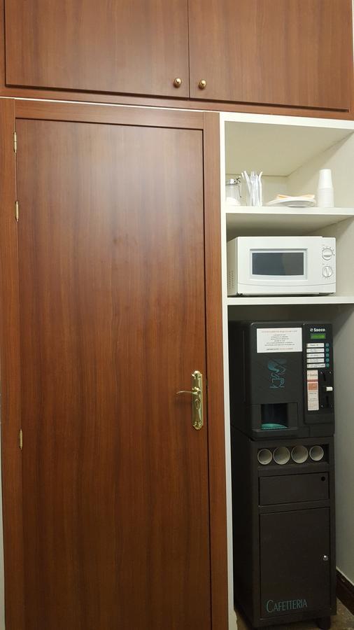 Hostal Machin Madrid Exterior foto